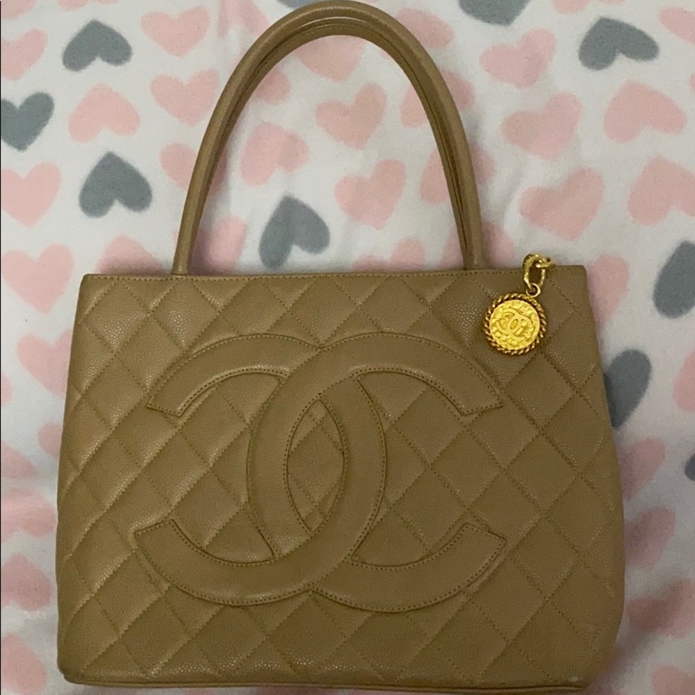 Chanel Medallion Caviar